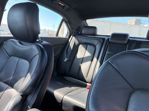 Used 2017 Lincoln Continental Select w/ Climate Package image 13