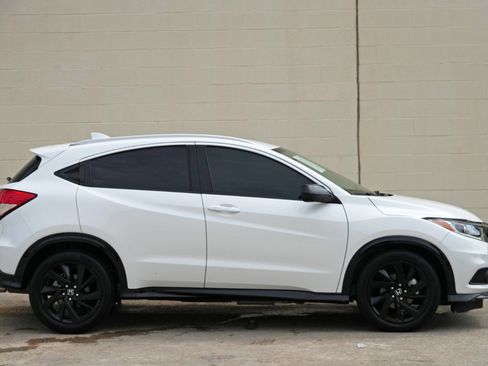 Used 2022 Honda HR-V Sport image 44