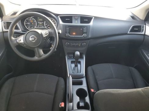 Used 2018 Nissan Sentra S w/ S Midnight Style Package image 10