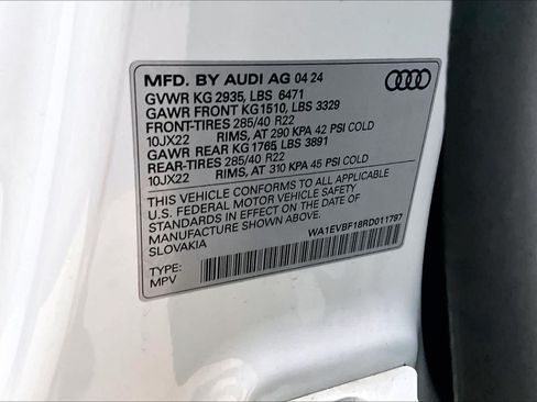 Used 2024 Audi Q8 Premium Plus AWD/4WD image 33
