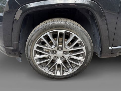 Used 2022 Jeep Compass Limited w/ Elite Group image 9