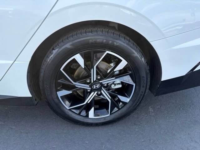 Used 2025 Hyundai Sonata SEL FWD image 9