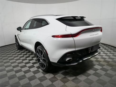 Used 2021 Aston Martin DBX AWD/4WD image 3