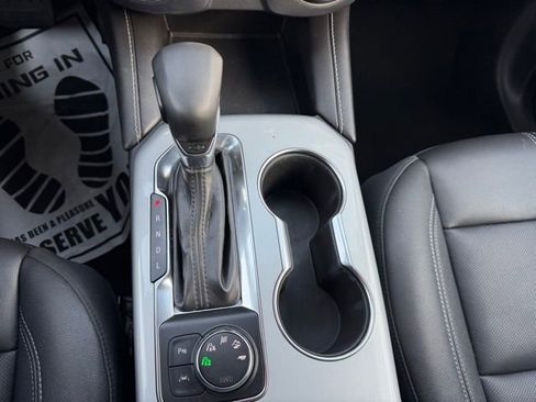 Used 2023 Chevrolet Blazer LT image 29