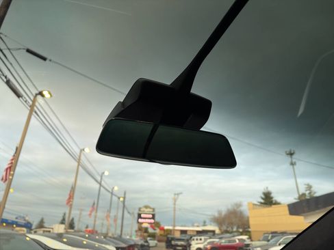 Used 2016 Tesla Model X 90D image 38