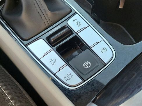 Used 2023 Hyundai Tucson SE image 26