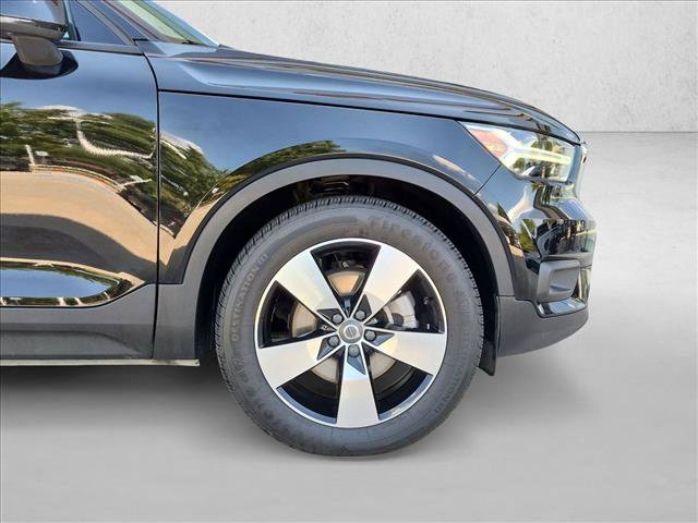 Used 2021 Volvo XC40 T5 Momentum AWD/4WD image 12