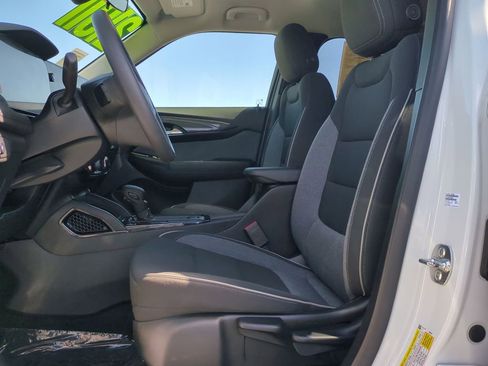 Used 2025 Chevrolet TrailBlazer LT FWD image 21