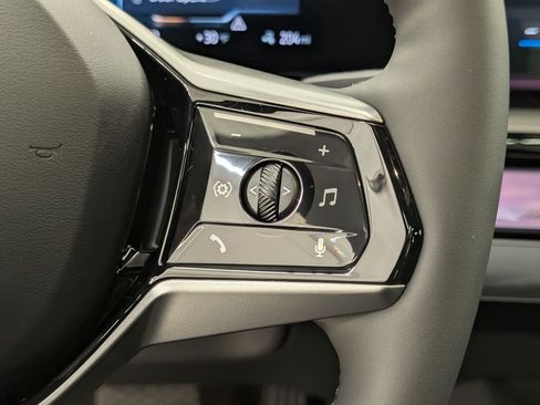 New 2026 BMW i5 eDrive40 w/ Premium Package RWD image 23