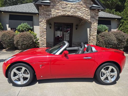 Used 2008 Pontiac Solstice Convertible w/ Preferred Package RWD image 8