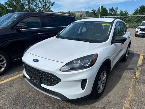 Used 2022 Ford Escape S AWD/4WD image 2