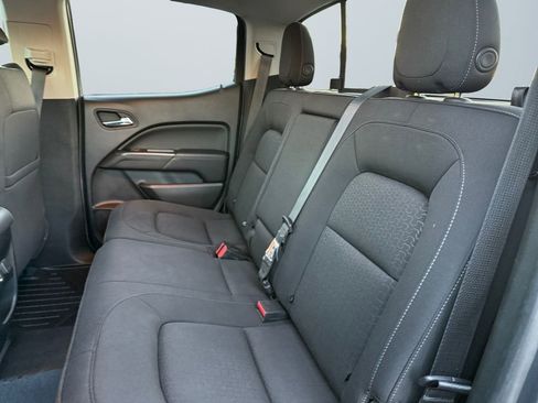 Used 2019 GMC Canyon SLE w/ Elevation Edition image 13