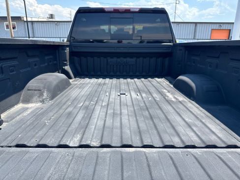 Used 2025 GMC Sierra 2500 AT4 w/ AT4 Premium Plus Package AWD/4WD image 23