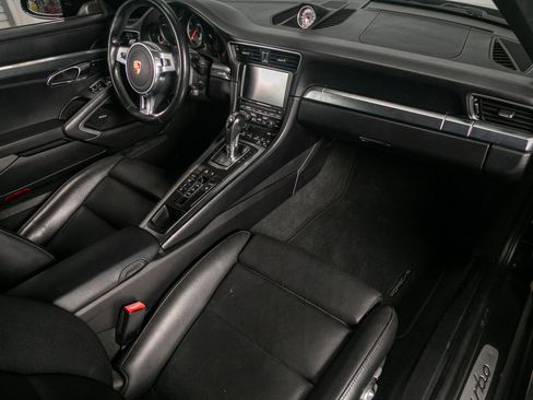 Used 2015 Porsche 911 Turbo image 25