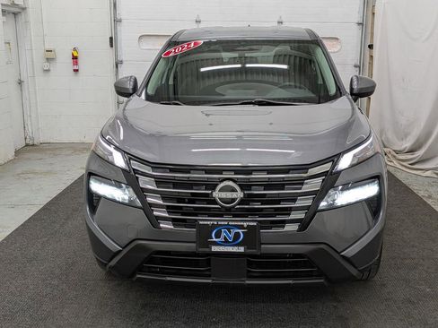 Used 2024 Nissan Rogue SV AWD/4WD image 18