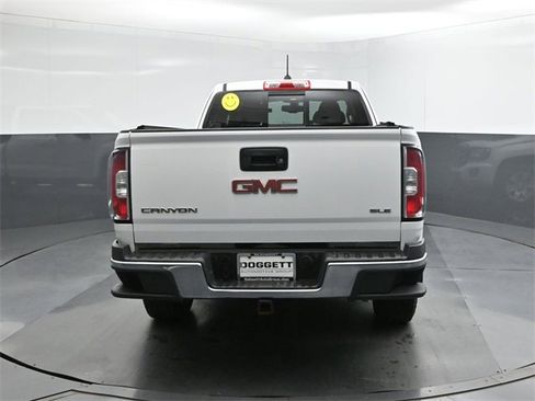 Used 2016 GMC Canyon SLE w/ SLE Convenience Package image 8