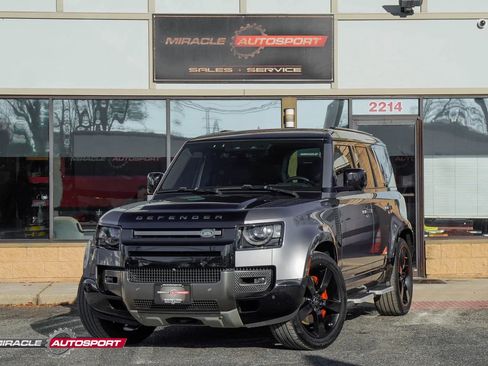 Used 2020 Land Rover Defender 110 X image 1