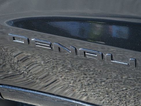 Used 2022 GMC Sierra 1500 Denali image 52