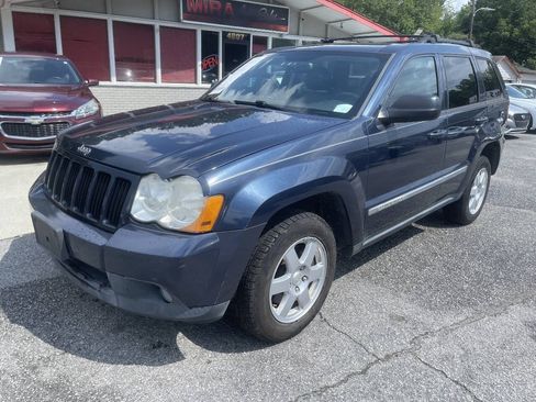 Used 2010 Jeep Grand Cherokee Laredo AWD/4WD image 3