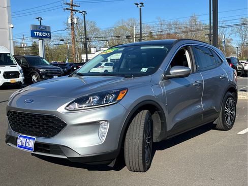 Certified 2022 Ford Escape SEL w/ Technology Package FWD image 5