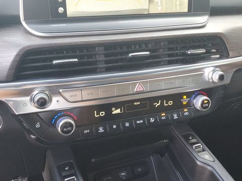Certified 2022 Kia Telluride SX w/ SX Prestige Package AWD/4WD image 27