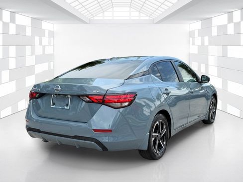 Used 2024 Nissan Sentra SV FWD image 7