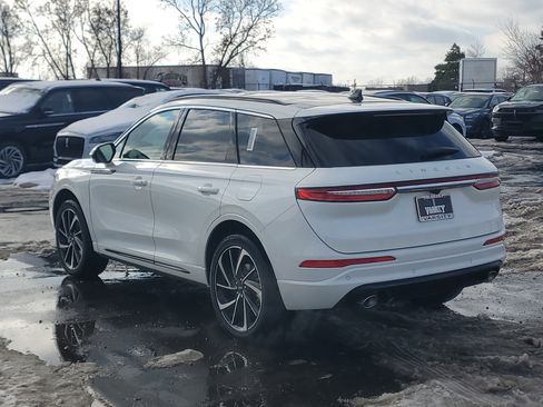 New 2026 Lincoln Corsair Grand Touring image 3