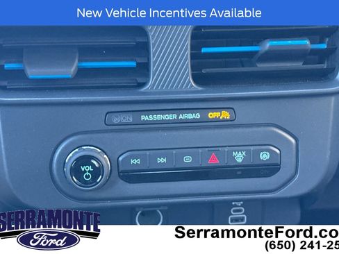 Used 2025 Ford Maverick XLT image 23