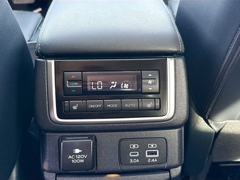 Used 2024 Subaru Ascent Touring AWD/4WD image 27