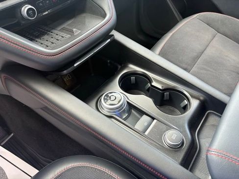 Used 2025 Ford Explorer ST image 23