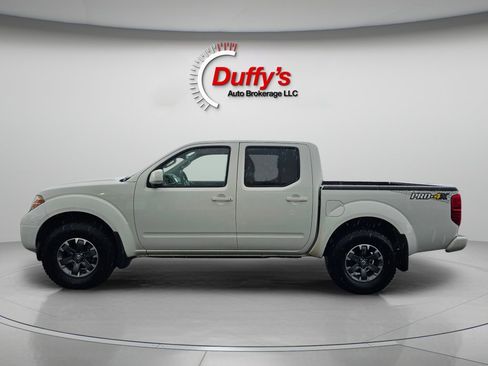 Used 2015 Nissan Frontier PRO-4X image 15