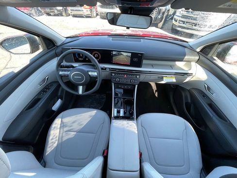 New 2026 Hyundai Tucson SE image 22