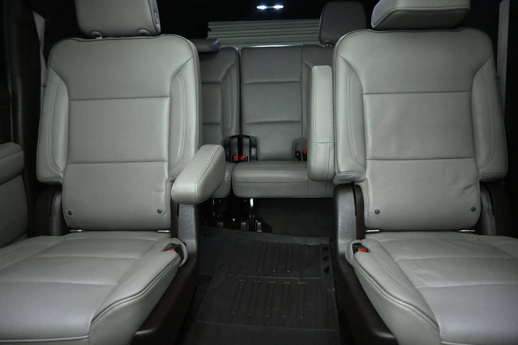Used 2021 GMC Yukon XL SLT w/ SLT Premium Package AWD/4WD image 36