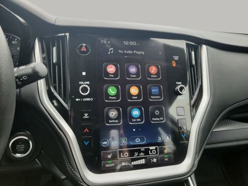 Used 2025 Subaru Outback Premium image 19