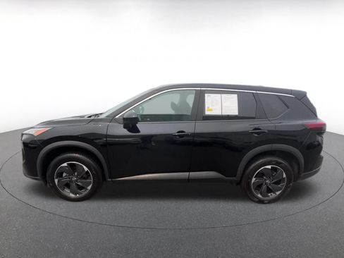 Used 2025 Nissan Rogue SV AWD/4WD image 8