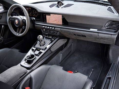 Used 2025 Porsche 911 GT3 image 29