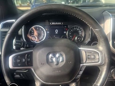 Used 2019 RAM 1500 Big Horn AWD/4WD image 11