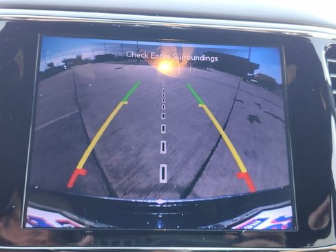 Used 2020 Jeep Grand Cherokee Overland image 18