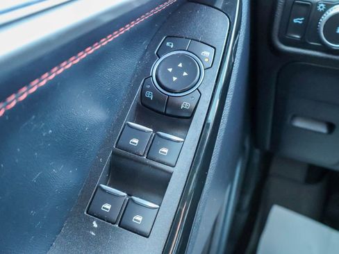 Used 2022 Ford Explorer ST-Line image 18