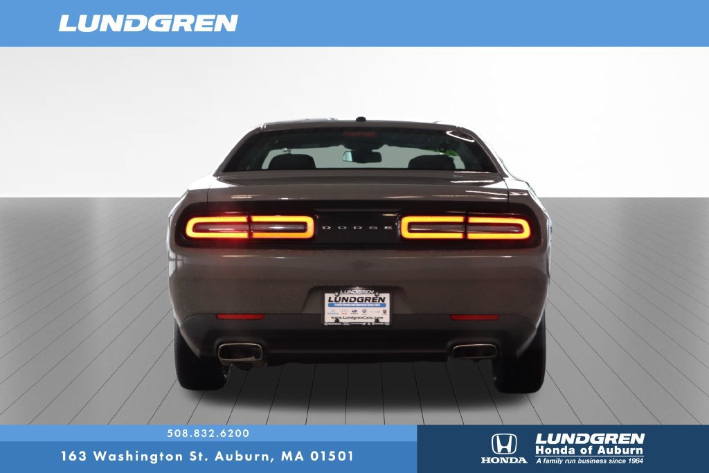 Used 2017 Dodge Challenger SXT RWD image 24