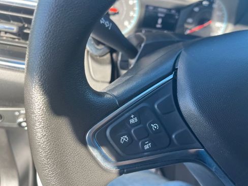 Used 2018 Chevrolet Equinox LT image 11