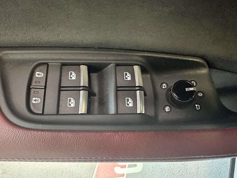 Used 2023 Audi SQ8 Premium Plus AWD/4WD image 22