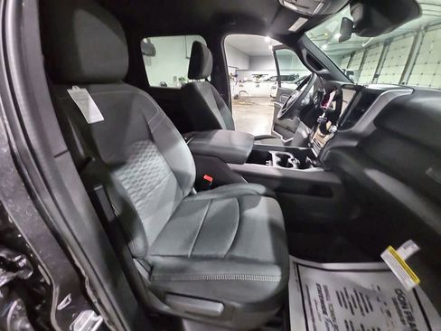 Used 2026 RAM 3500 Big Horn AWD/4WD image 30