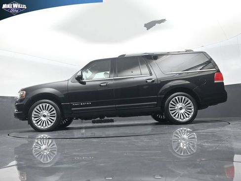 Used 2017 Lincoln Navigator L Reserve AWD/4WD image 20