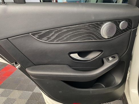 Used 2018 Mercedes-Benz GLC 300 4MATIC Coupe image 16