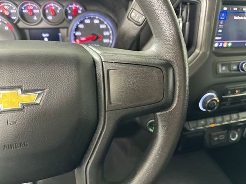 Used 2023 Chevrolet Silverado 1500 Custom image 16