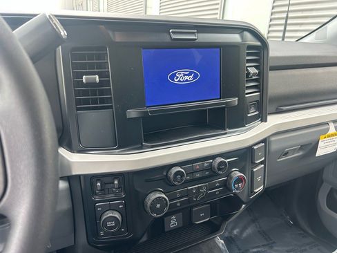 Used 2025 Ford F350 XLT image 21