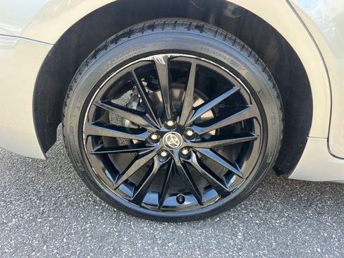 Used 2022 Toyota Camry XSE FWD image 25
