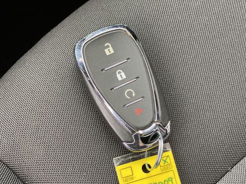 Used 2025 Chevrolet TrailBlazer LT AWD/4WD image 30