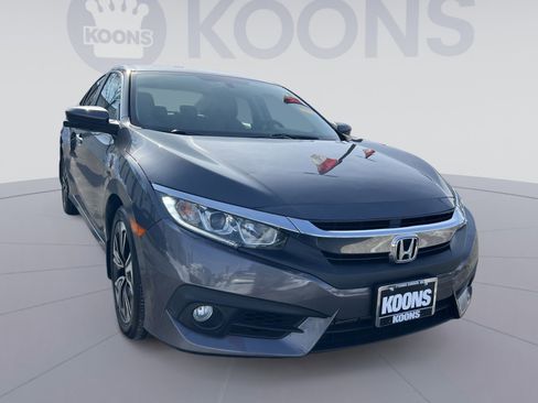 Used 2017 Honda Civic EX-T image 10
